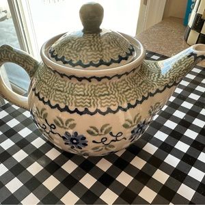 Polish Pottery Tea or Coffee Pot 4 Cup